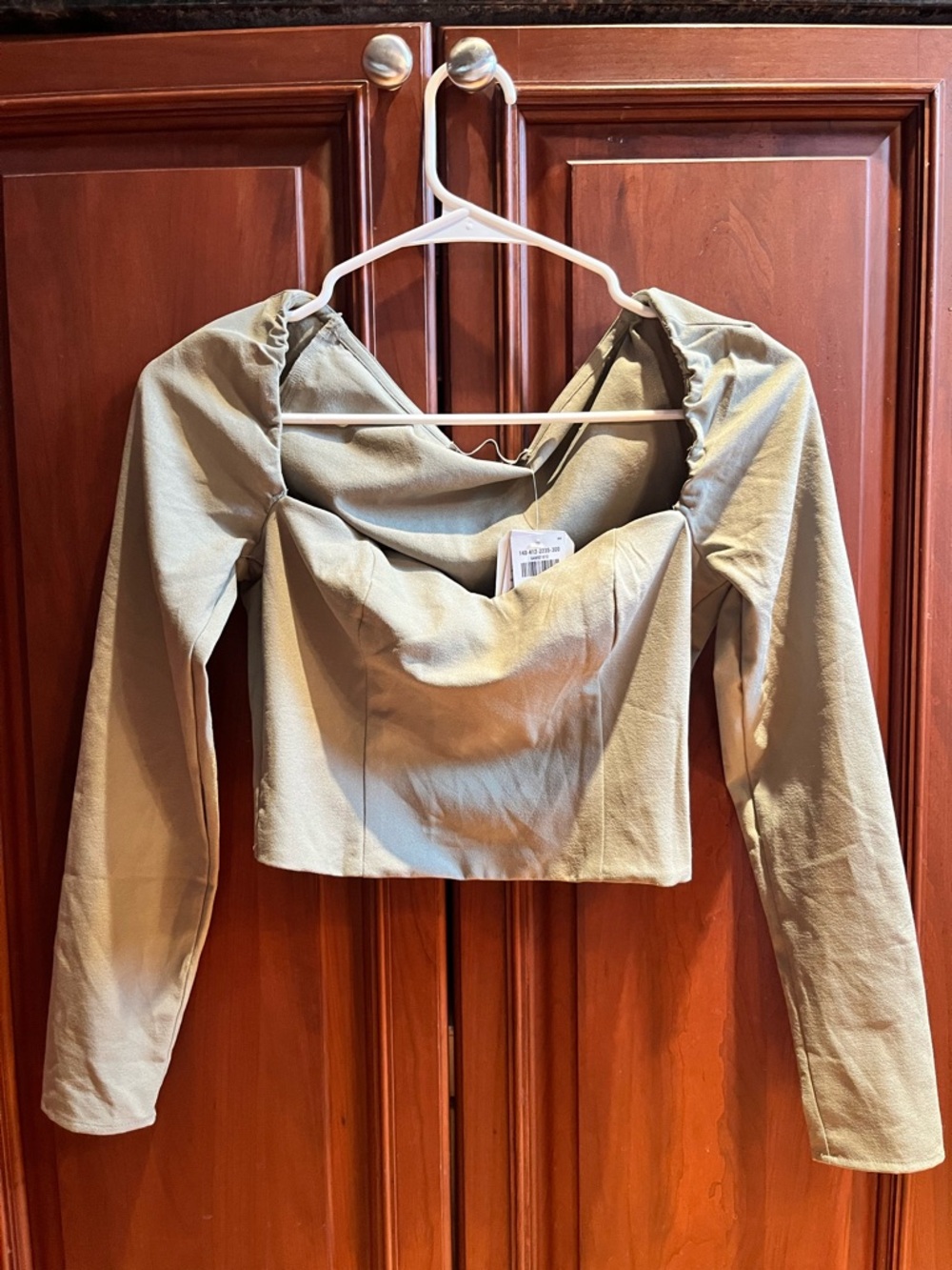 Abercrombie & Fitch Sage Green Long-Sleeved Sweetheart Cropped Shirt | NWT